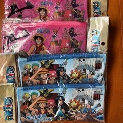 ワンピース　ONE PIECE  ペンケース　4個