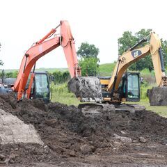 【見習い｜重機オペレーター】河川築堤・公共工事｜官庁案件多数｜災...