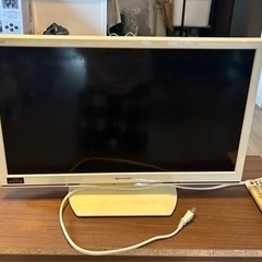 SHARP液晶テレビ24型　2013年製