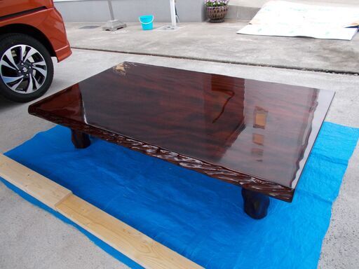【値下げ】高級座卓テーブル　中古　天然木一枚板　5㎝厚さ　重厚感重い　昭和の購入品　美木目　光沢感　美品　足組み込み式