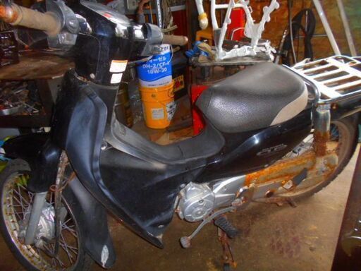 JA10カブ110錆多い実動車、スペアフレーム付き、引き取り限定になります。