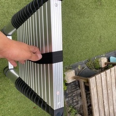 指挟み防止付き！伸縮自在はしご 