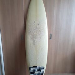 中古サーフボード　6'0　ケース付き