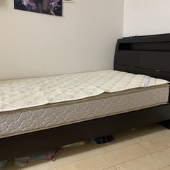 ニテリで18万円で買って半年間寝たベッド
