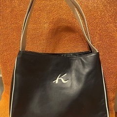 値下げしました。キタムラ　YOKOHAMAの牛革ハンドバッグです。