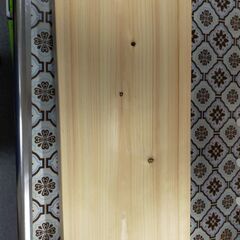 ヒノキ？のまな板 檜 重厚なまな板です。