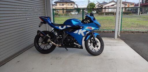スズキ　gsxr125　トリトンブルーメタリック