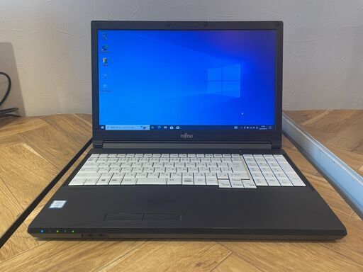すぐに使える！SSD搭載 富士通ノートパソコン LIFBOOK A576/PX