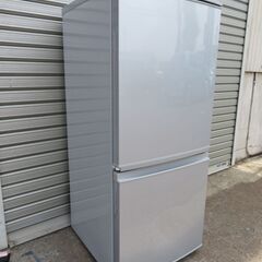 37【愛知店舗・清掃済】　シャープ　137L　冷蔵庫　2016年 37【愛知店舗・清掃済】 シャープ 137L 冷蔵庫 2016年