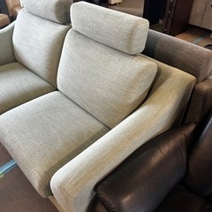 ソファ 2.5人掛け 薄いグリーンです