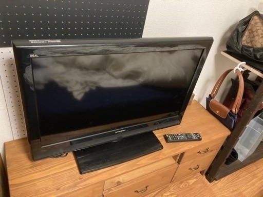 テレビ32型　三菱REAL