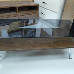 （決まりました）お洒落なガラスローテーブル！¥3,000