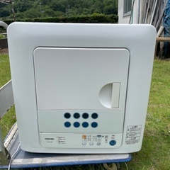 衣類　乾燥機　4.5kg  東芝　100V