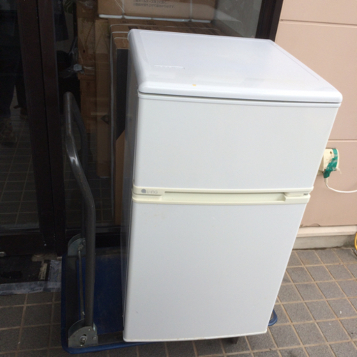 △ノンフロン冷凍冷蔵庫 88L UR-D90F 動作OK