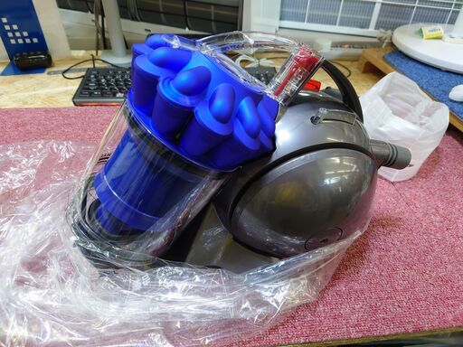 安心の動作保証有dyson DC48THSBN サイクロン式掃除機【愛千130】