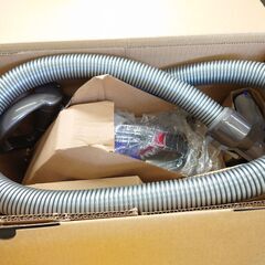 ?安心の動作保証有?dyson DC48THSBN サイクロン式掃除機【愛千130】