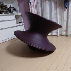 座りながらグルグル回って腹筋を鍛える椅子