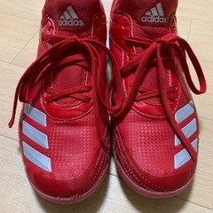 adidasジュニアスパイク