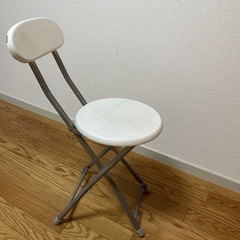 【無料】折りたたみ椅子
