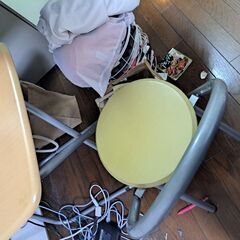 テーブルと、椅子のセット