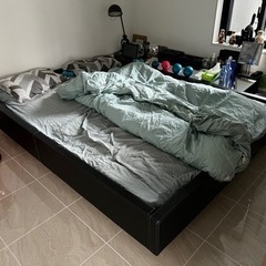 ウォーターベッド　クイーンサイズ