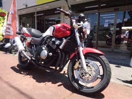 NO.4728　ＣＢ４００ＳＦＶーＳＰＥＣⅡ　水冷４サイクルＤＯＨＣ１６バルブ４気筒４００ｃｃ　ＶＴＥＣエンジン　ＣＢＸカラー（レッド＆ホワイト）　☆彡