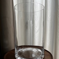 ガラス製　大きな花瓶　