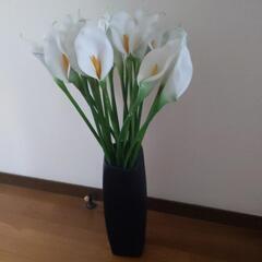 ニトリ 花瓶と造花セット