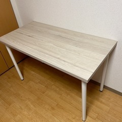 【ネット決済】IKEA おしゃれテーブル　パソコンデスク　120cm