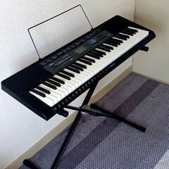 CASIOの電子ピアノほぼ新品です。