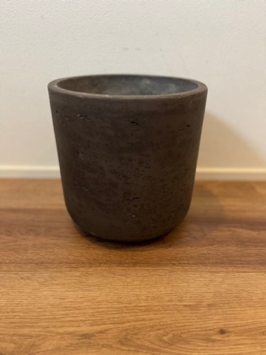 引き取り・ピックアップのみ　植木鉢　マーブル