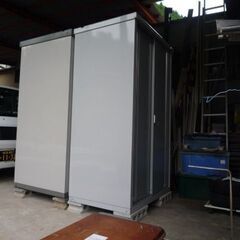 イナバ　シンプリー　中型物置