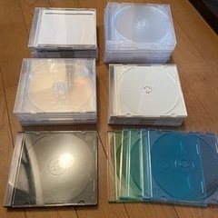 空のCD.DVDケース