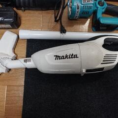 商談中】純正！中古マキタ18v電池×2、充電器他