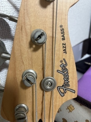 Fender ジャズベース と無名ブランドのアコギ(決まりました)