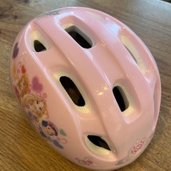 幼児用のヘルメットです。