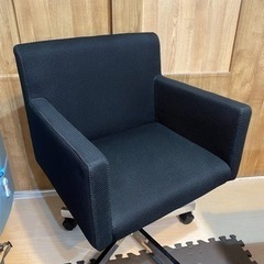 メッシュ素材の椅子