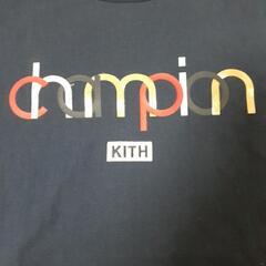 KITHのTシャツ