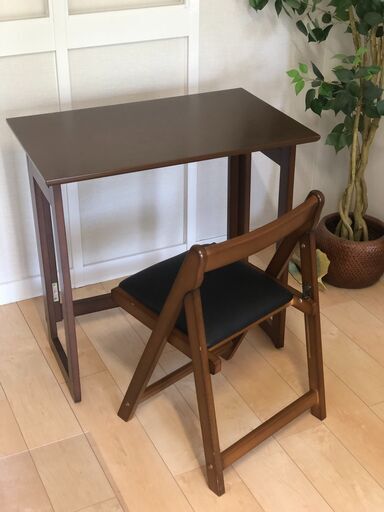 折りたたみ机と椅子のセット