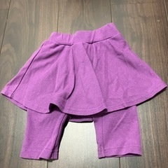 子供スカッツ　サイズ90 紫