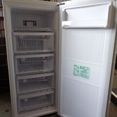 ほぼ未使用品！MITUBISHI 三菱　121L 1ドア冷凍庫 　 MF-U12G-W　2022年製美品