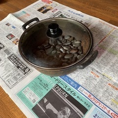 【決定しました】鋳物製　焼き芋鍋　石付き