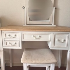 シャビーシック シャビーホワイト アンティーク ブロカント ドレッサー