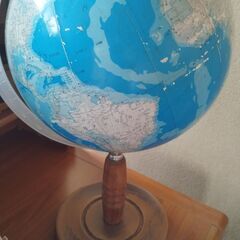地球儀、日本語、地球儀、卓上地球儀、台座木製スタンド