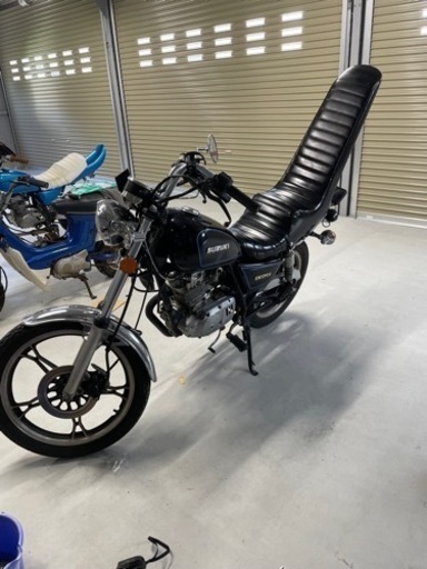 GN１２５h バリオス・VT交換希望 素人メンテナンス】GN125Hのサイドカバーの交換とパッキンのグリス
