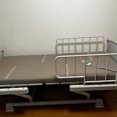 パラマウントベッド　介護用　傾斜、高さ調整付き