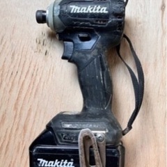 makita 充電式18vインパクトドライバー 、充電式丸ノコ