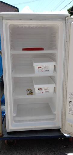 札幌 3ドア電気冷凍庫 118L SANYO HF-12R(H) 1998年製 ストッカー 冷蔵・氷温・冷凍切替 100Lクラス 冷蔵庫 フリーザー  本郷通店 - 冷蔵庫