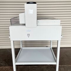 MAITZ(マイツコーポレーション)/電動裁断機/CE-4810/上質コピー用紙230枚までの裁断/2014年製/替刃有他付属品多数/動作品 MAITZ(マイツコーポレーション)/電動裁断機/CE-4810/上質コピー用紙230