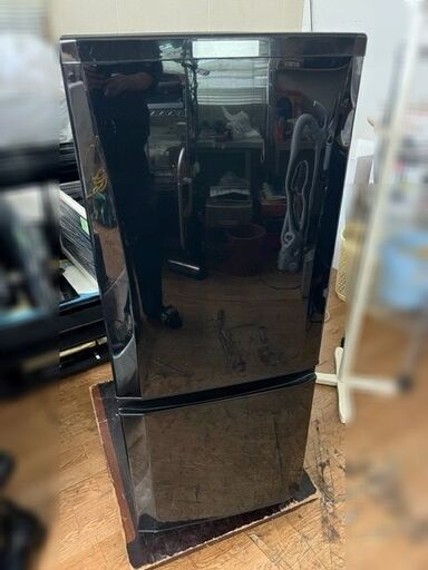三菱 冷凍冷蔵庫 146L 2018年製 2ドア MR-P15C-B形 ブラック系 USED品現状にて 引取のみ